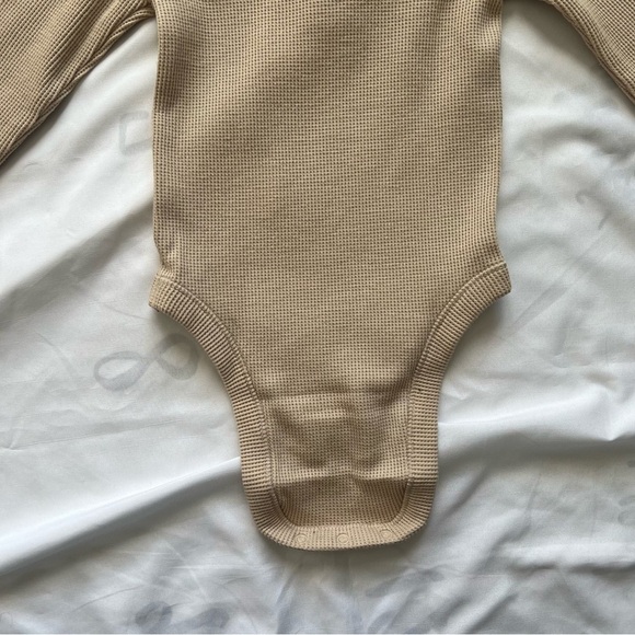 Old Navy Cozy Kids Thermal One Piece Henley in Cream Size 6-12 Months - Picture 12 of 12